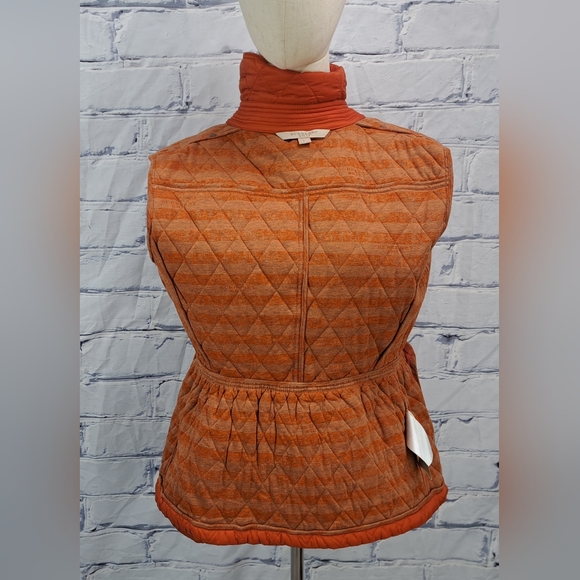 Burberry Women's Diamond Quilted Jacket with Hoodie Orange Sz Small - Picture 11 of 15